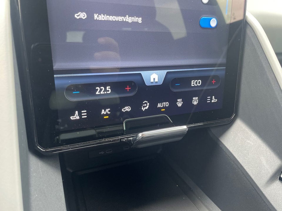 Ford Explorer 82 Premium Extended Range 5d