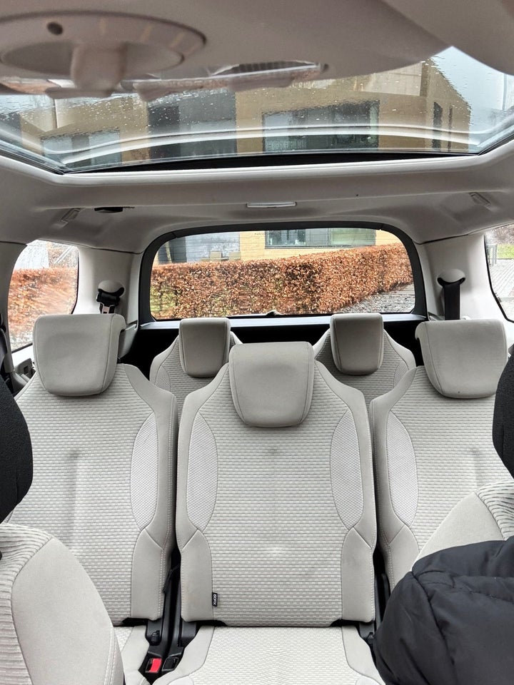 Citroën Grand C4 Picasso 1,6 HDi 110 Exclusive E6G 7prs 5d