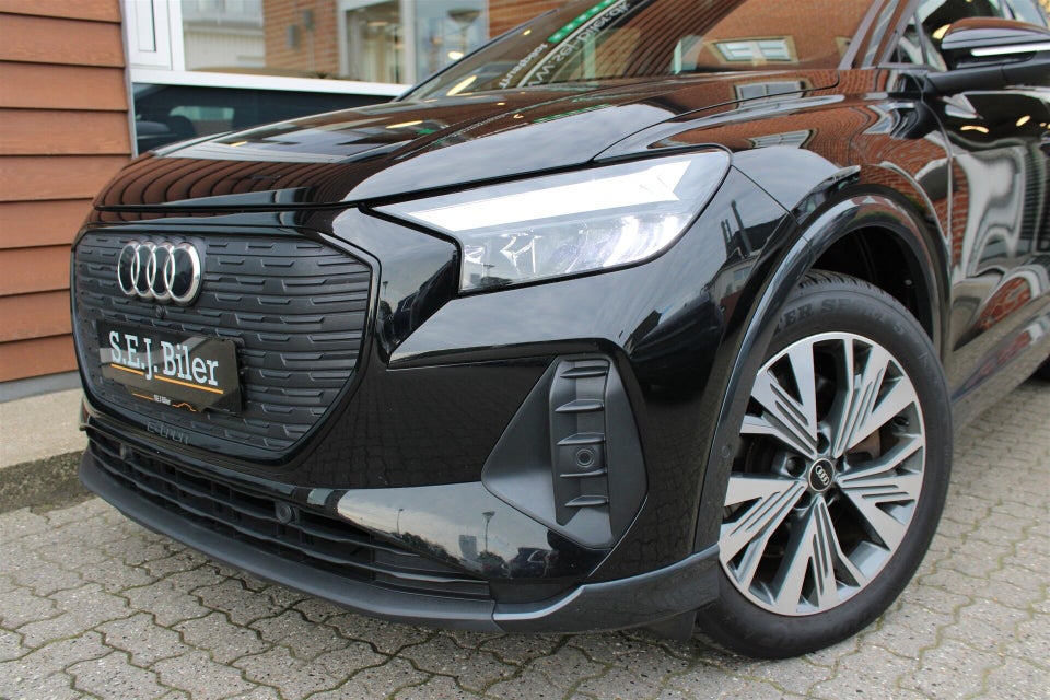 Audi Q4 e-tron 40  5d