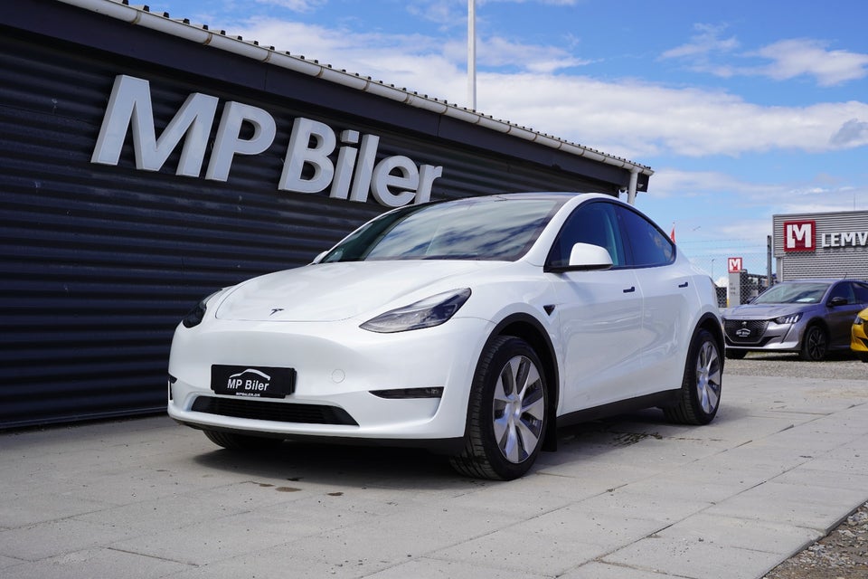 Tesla Model Y Long Range AWD 5d