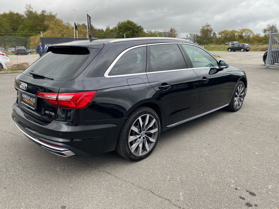 Audi A4 40 TDi Sport Prestige Selection Tour Avant S-tr. 5d