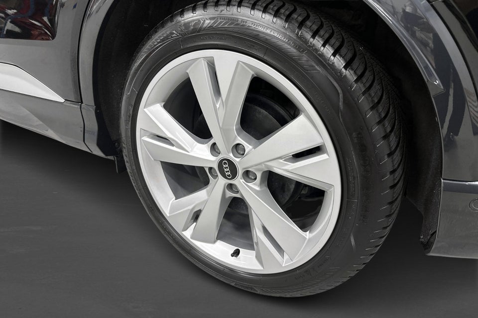 Audi Q4 e-tron 45 Progress 5d