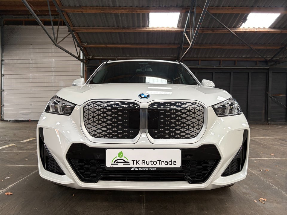 BMW iX1 xDrive30 M-Sport 5d
