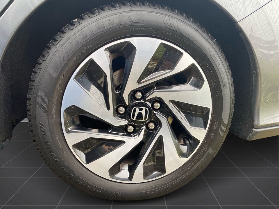 Honda Civic 1,0 VTEC Turbo Elegance 5d