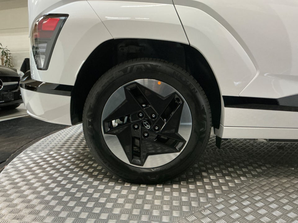 Hyundai Kona 65 EV Essential 5d