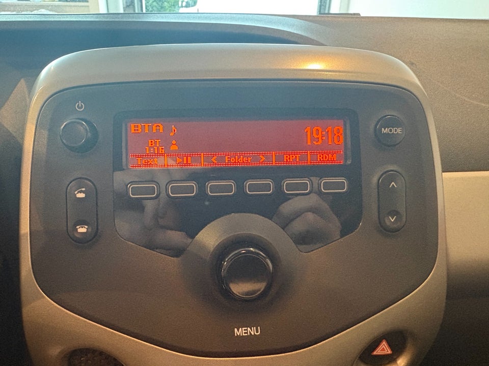 Toyota Aygo 1,0 VVT-i x-play 5d