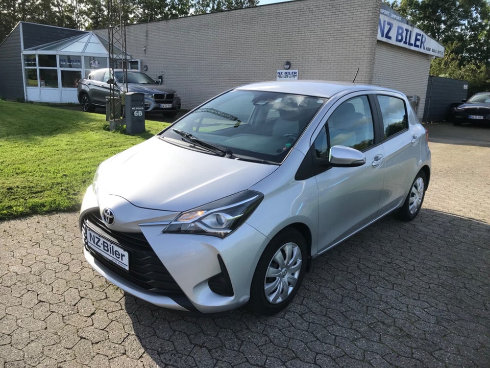 Toyota Yaris 1,0 VVT-i T2 5d