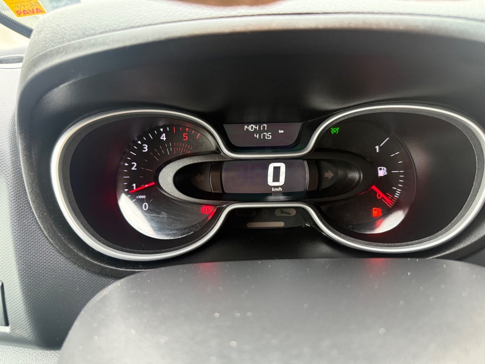 Renault Trafic T29 2,0 dCi 145 L2H1