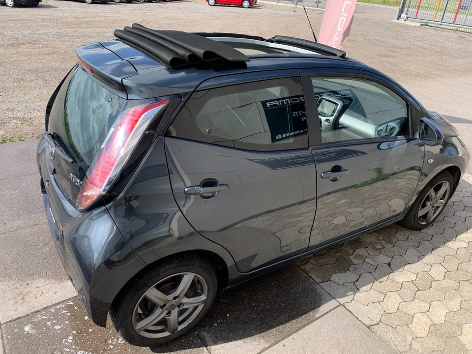 Toyota Aygo 1,0 VVT-i x-sky 5d