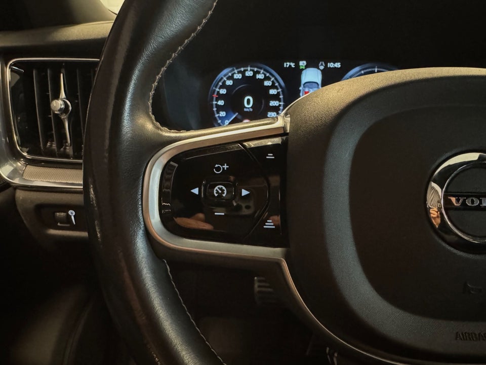 Volvo V60 2,0 B4 197 R-Design aut. 5d