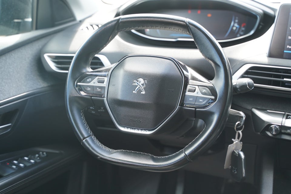 Peugeot 3008 1,5 BlueHDi 130 Allure 5d