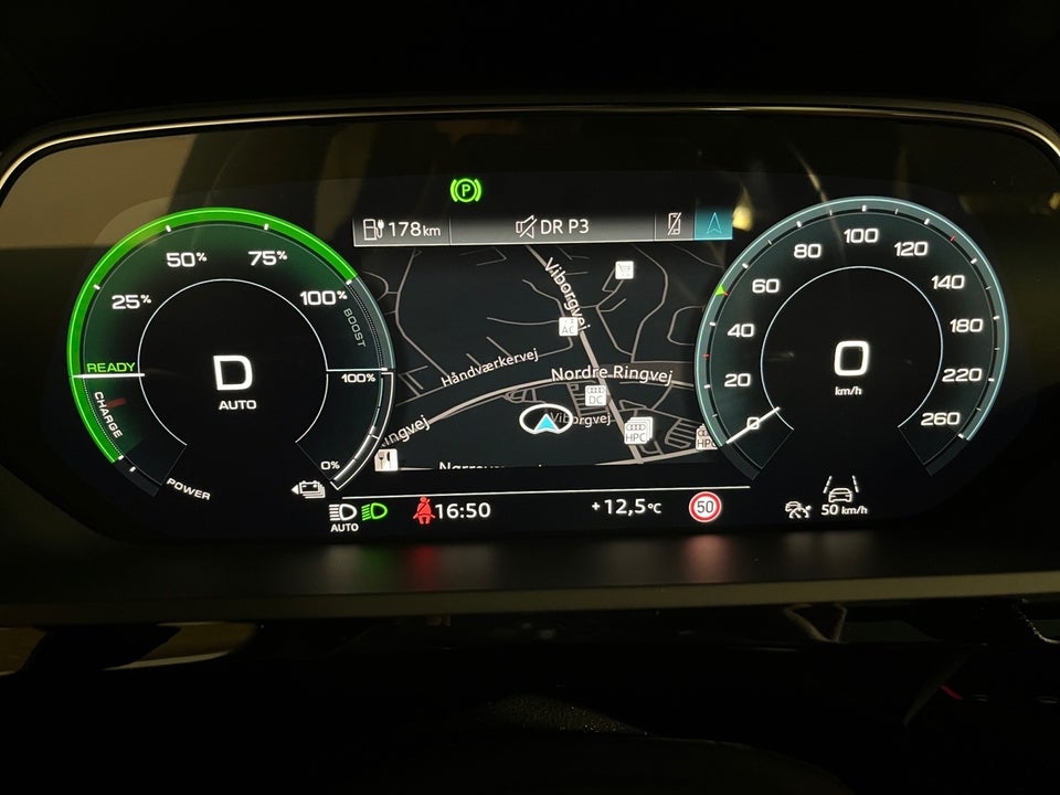 Audi e-tron 55 S-line quattro 5d