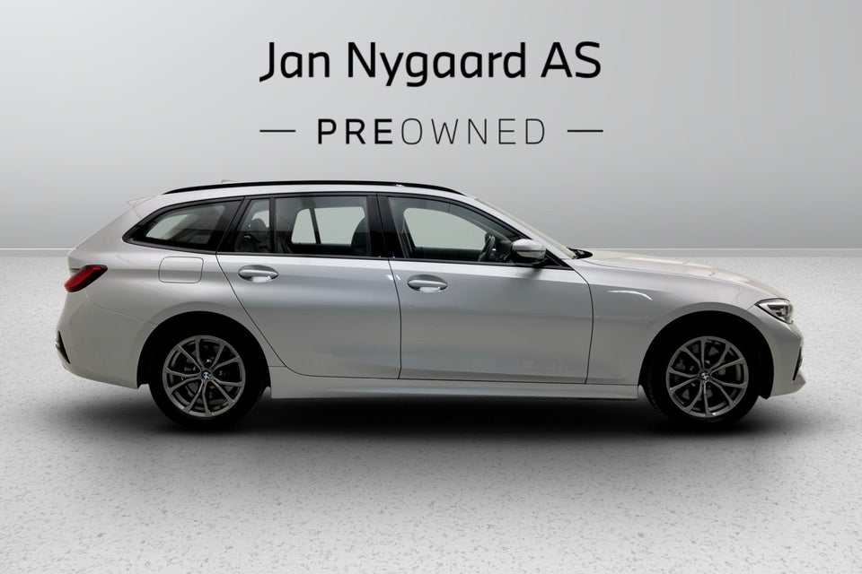 BMW 330e 2,0 Touring Sport Line aut. 5d