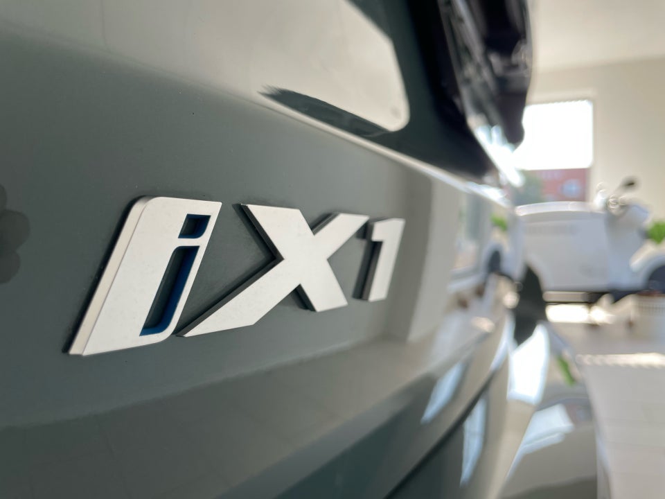 BMW iX1 xDrive30 M-Sport 5d