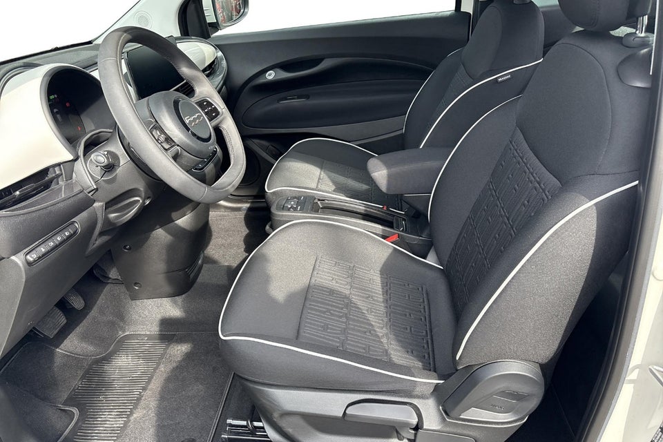 Fiat 500e 42 Icon 3d