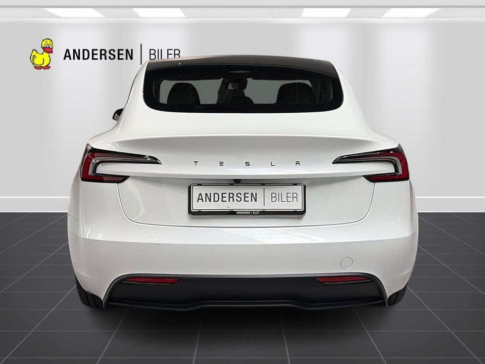 Tesla Model 3 Long Range RWD 4d