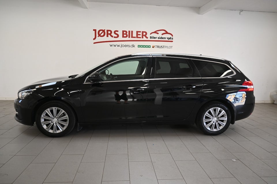 Peugeot 308 1,5 BlueHDi 130 Allure Grand SW 5d
