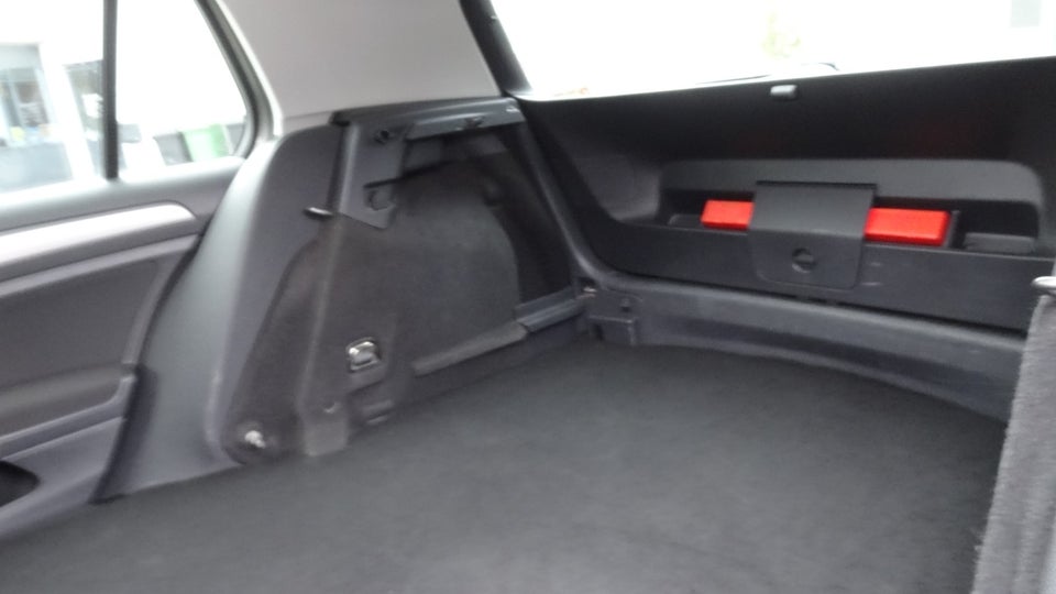 VW Golf VII 1,6 TDi 110 Trendline BM Van 5d