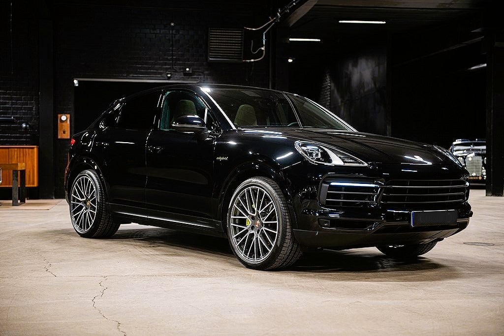 Porsche Cayenne 3,0 E-Hybrid Platinum Edition Coupé Tiptr. 5d