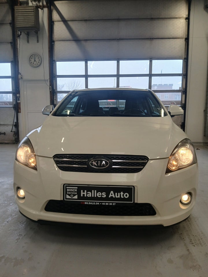 Kia Ceed 1,6 CRDi Sport 5d