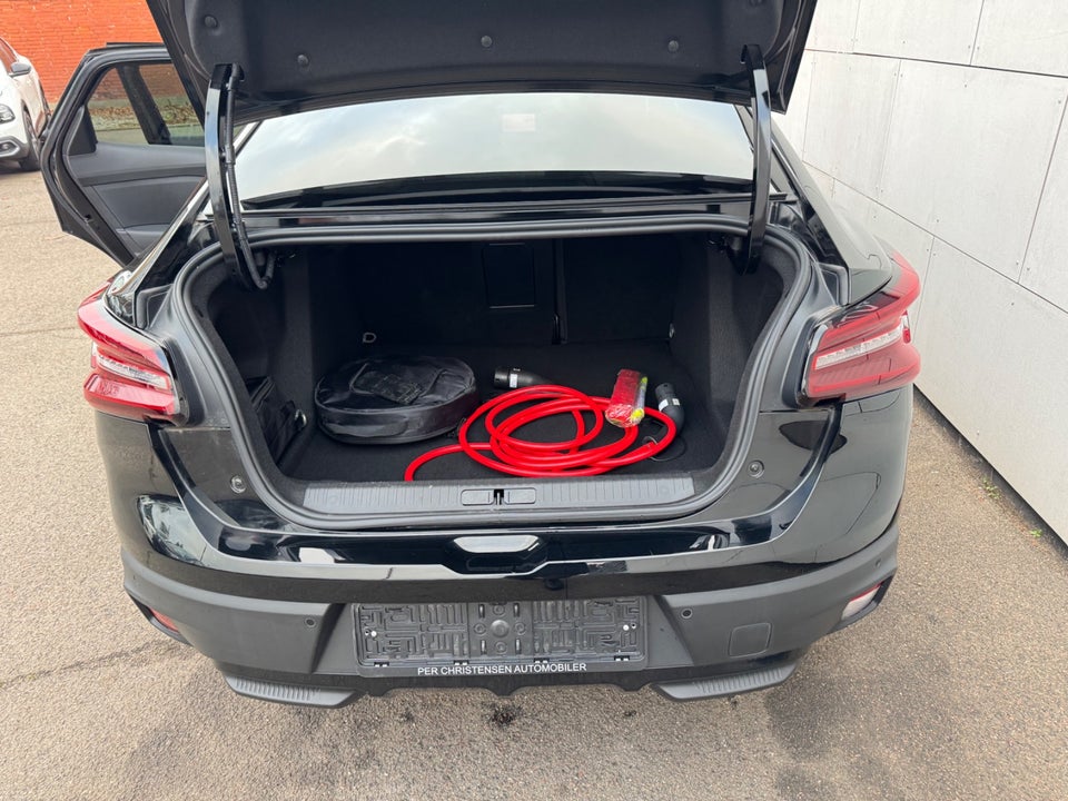 Citroën ë-C4 X 50 Shine 4d