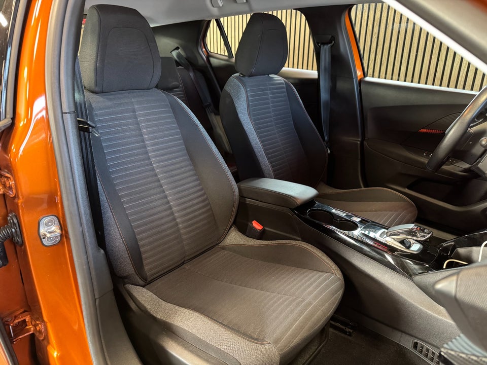 Peugeot e-2008 50 Active Pack 5d