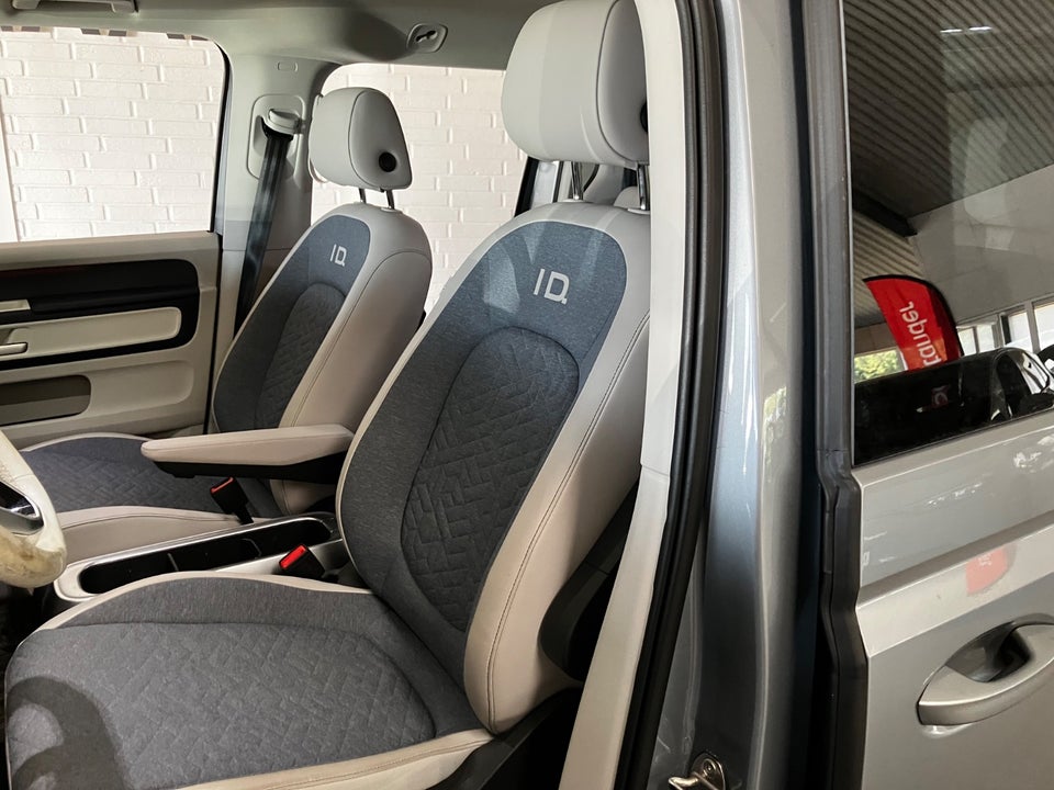 VW ID.Buzz 77 Pro SWB 5d