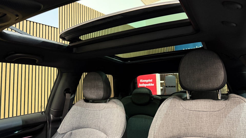 MINI Cooper SE Classic Trim 3d