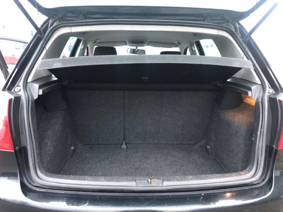 VW Golf V 1,6 Comfortline 5d