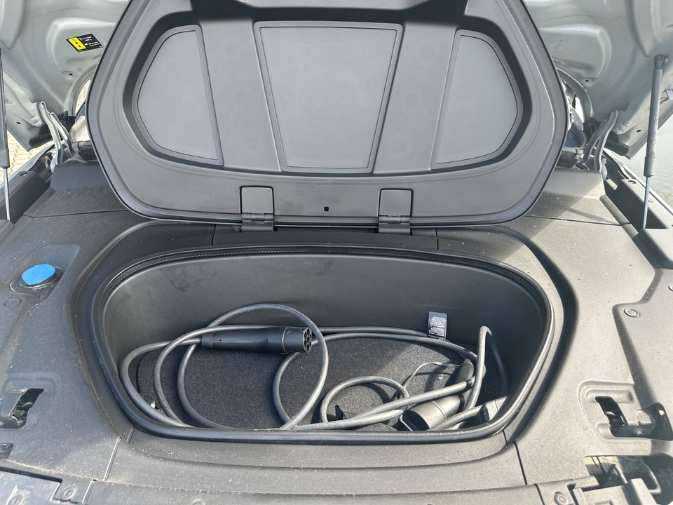 Volvo XC40 ReCharge Extended Range Plus 5d