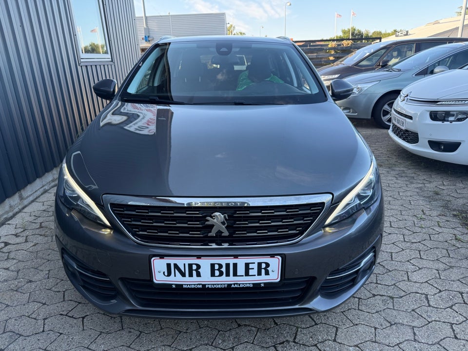 Peugeot 308 1,6 BlueHDi 120 Allure Sky SW 5d