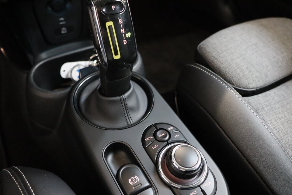 MINI Cooper SE Classic Trim 3d