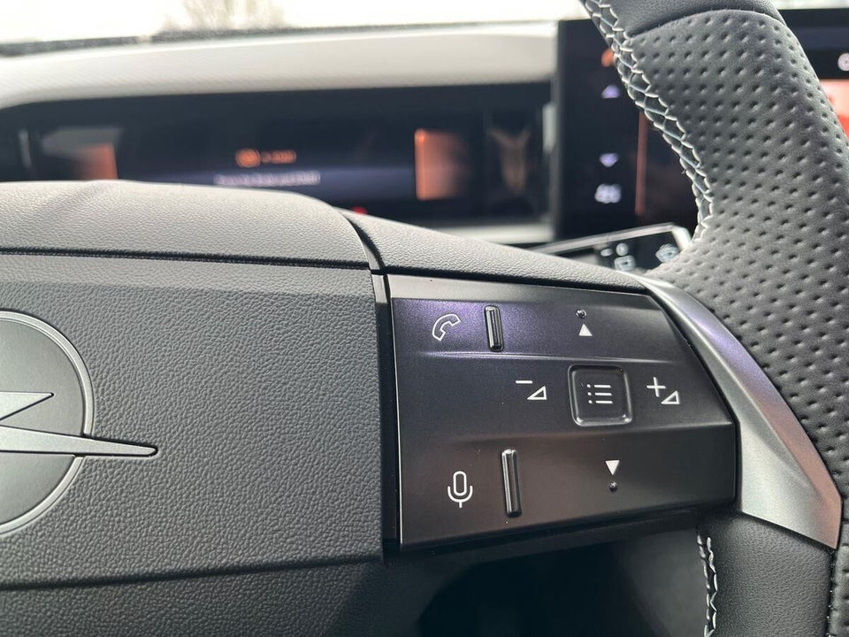 Opel Grandland-e 73 GS Ltd. 5d