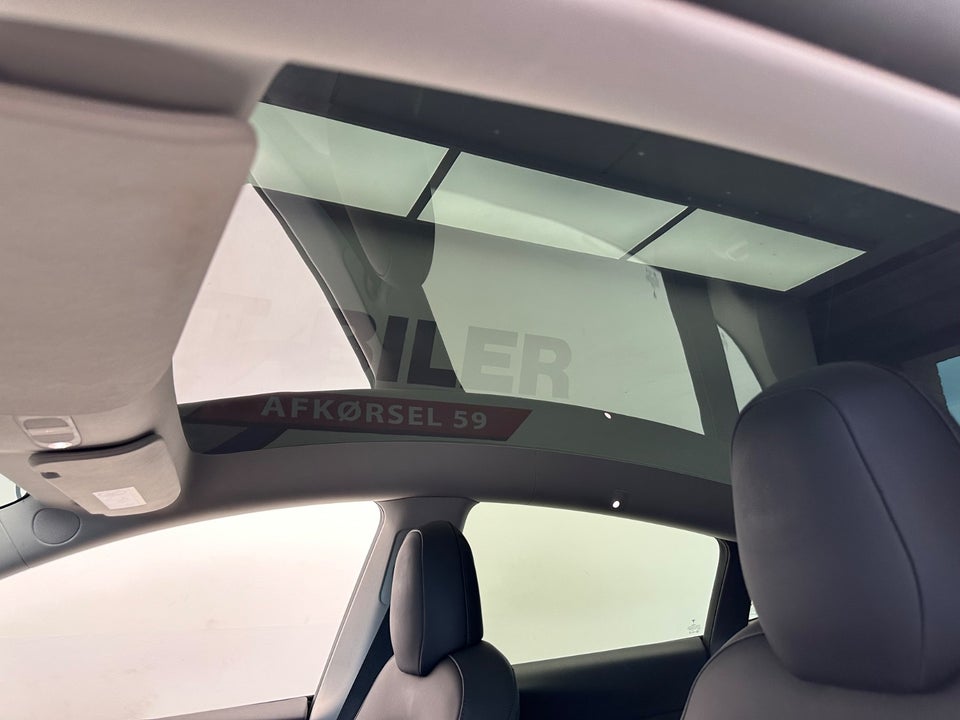 Tesla Model Y Long Range AWD 5d