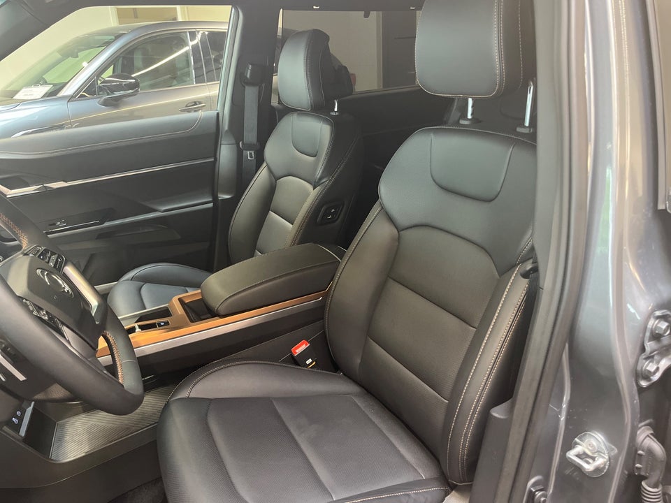 KGM Torres EVX Exclusive 5d