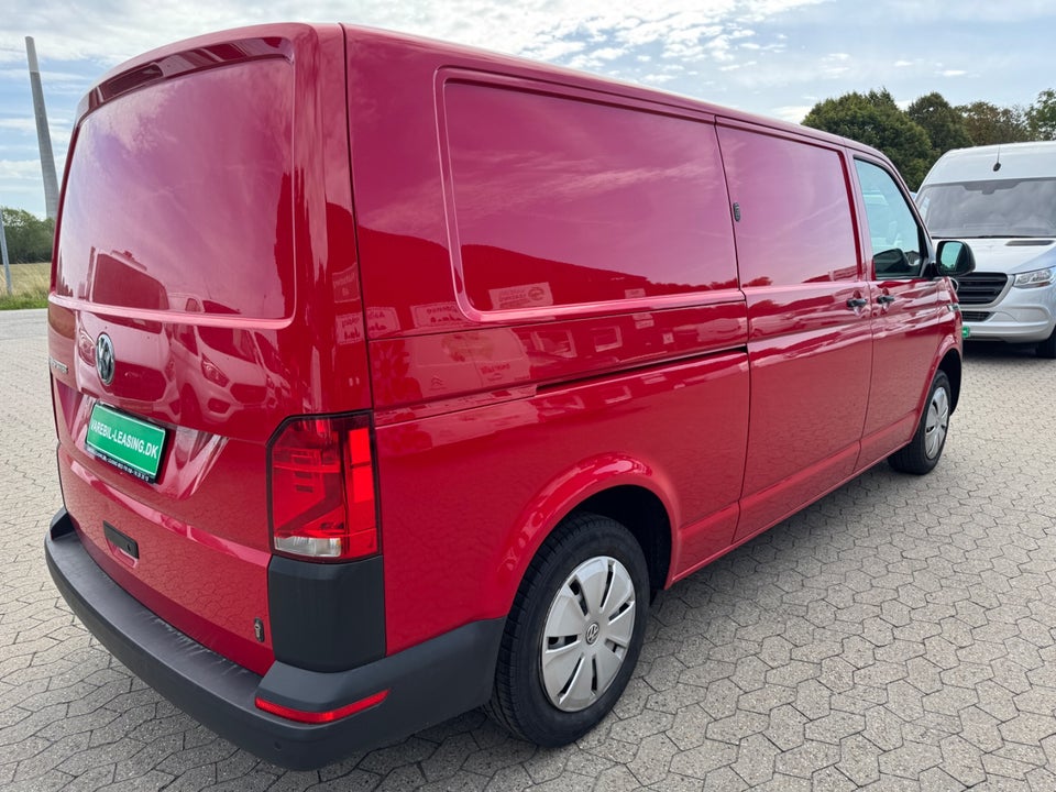 VW Transporter 2,0 TDi 150 Kassevogn DSG lang