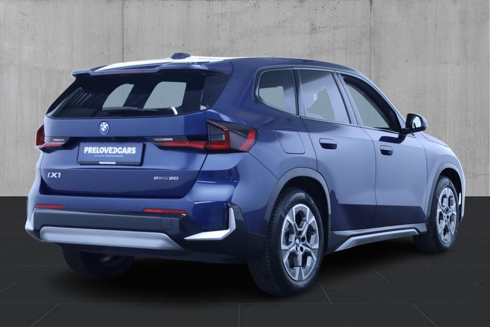 BMW iX1 eDrive20 X-Line 5d