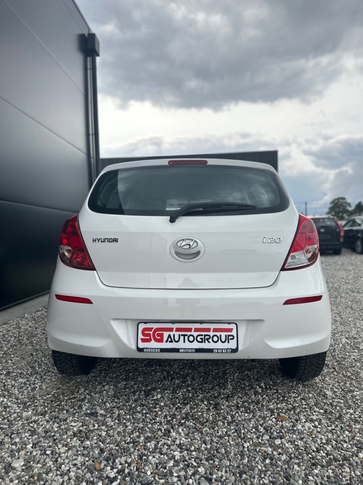 Hyundai i20 1,4 Premium 5d