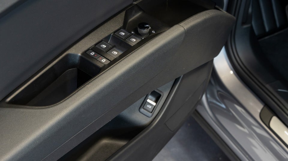 Audi Q4 e-tron 45 S-line 5d