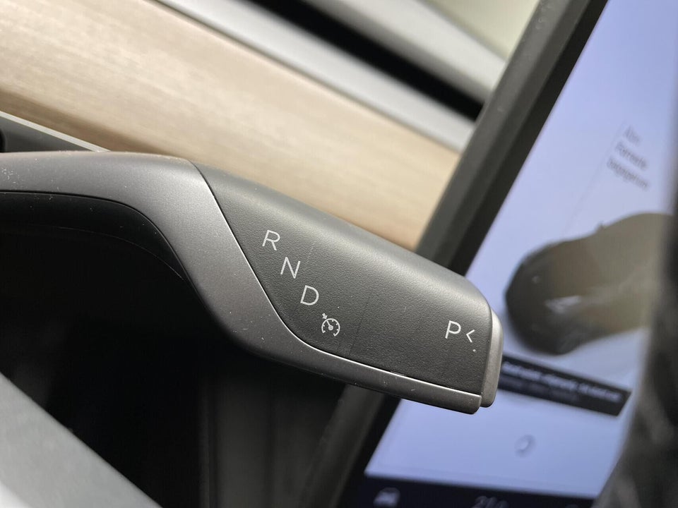 Tesla Model Y Long Range RWD 5d