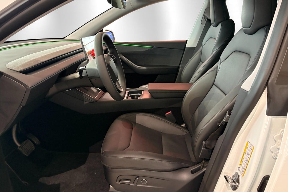 Tesla Model Y Long Range AWD 5d