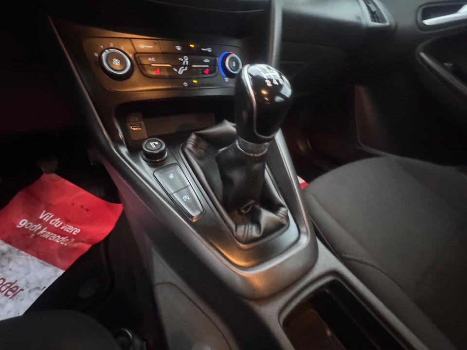 Ford Focus 1,0 SCTi 100 Titanium stc. 5d