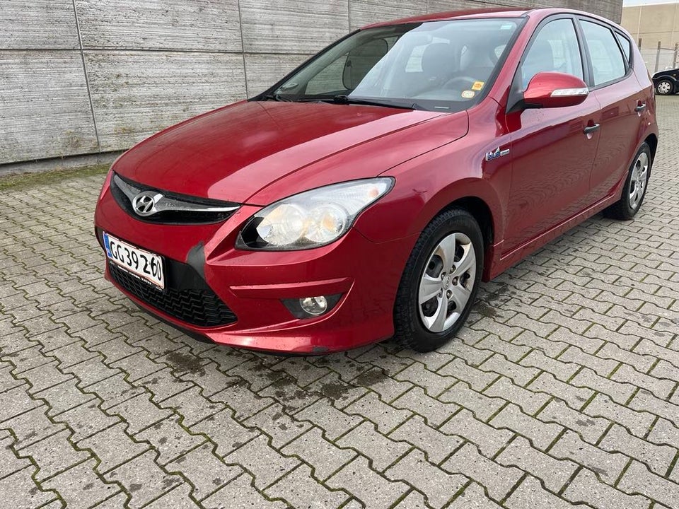 Hyundai i30 1,4 CVVT Blue Drive CW 5d