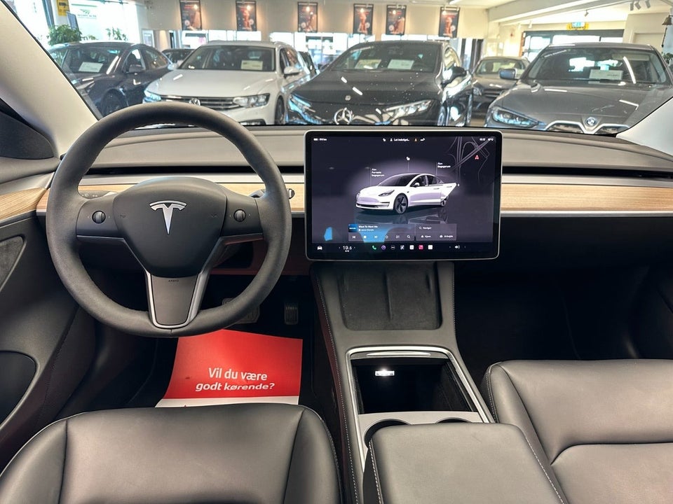 Tesla Model 3 RWD 4d