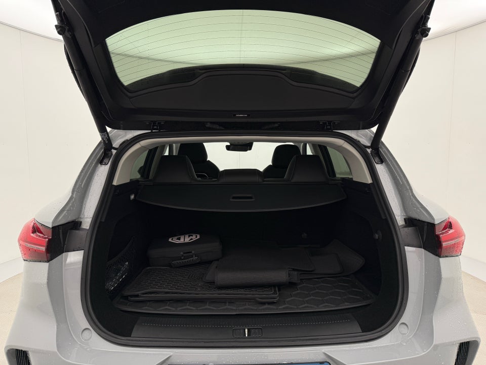 MG Marvel R Performance 5d