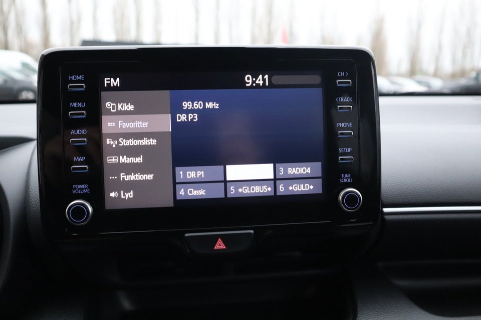 Toyota Yaris 1,5 Hybrid Active Tech Design e-CVT 5d