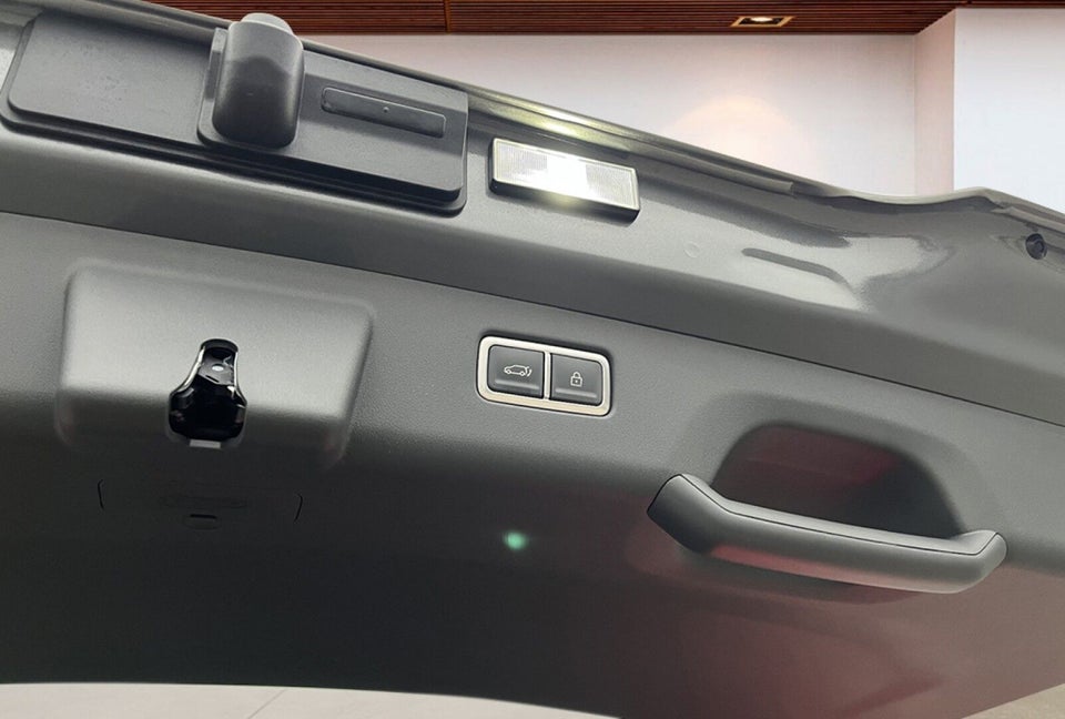 Kia EV9 76 Standard Range Upgrade RWD 7prs 5d