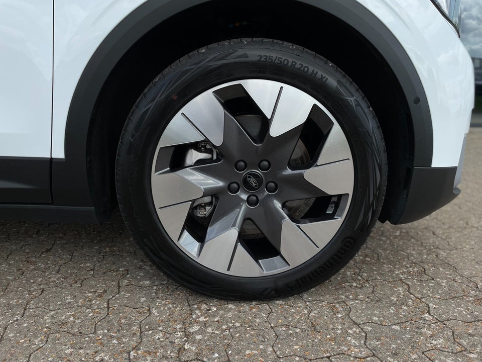 Ford Explorer 84 Premium Extended Range AWD 5d