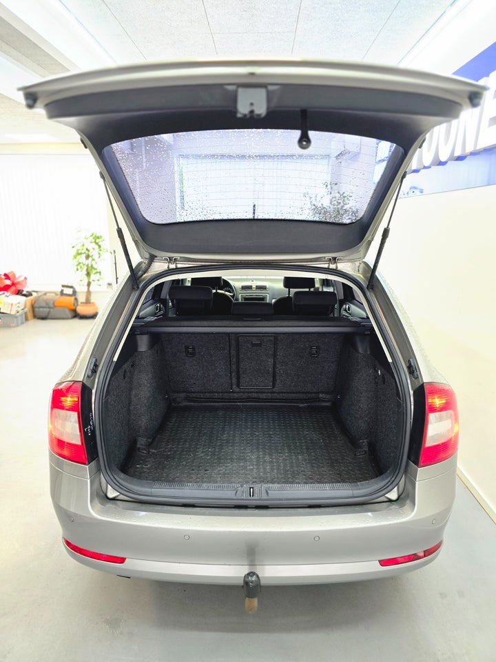 Skoda Octavia 1,4 TSi 122 Elegance Combi 5d