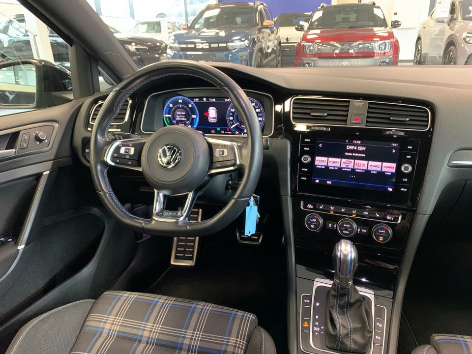VW Golf VII 1,4 GTE DSG 5d